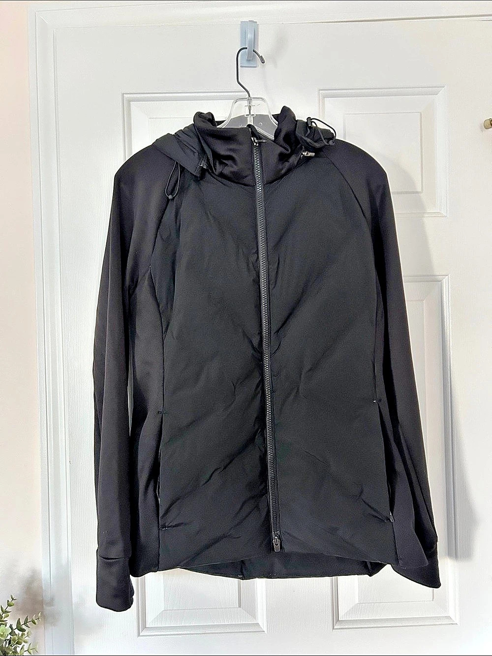 Athleta Inlet Jacket- Black, size M